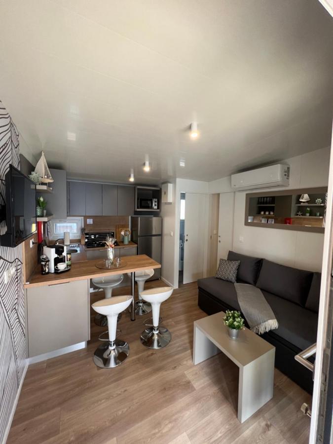 Mobile Homes Malu Biograd Na Moru Eksteriør billede