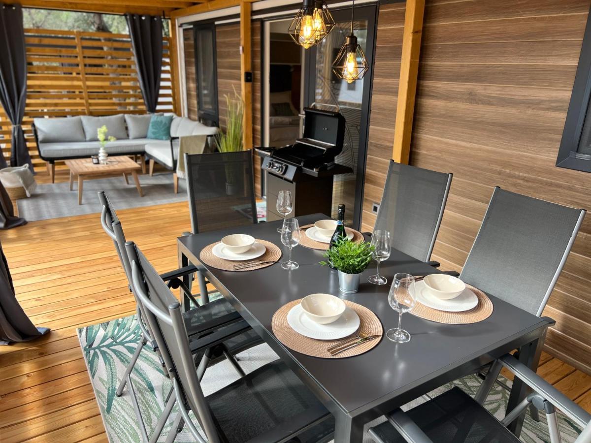 Mobile Homes Malu Biograd Na Moru Eksteriør billede