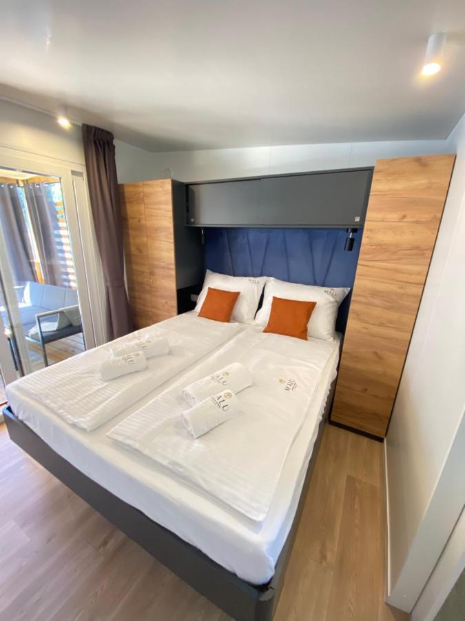 Mobile Homes Malu Biograd Na Moru Eksteriør billede
